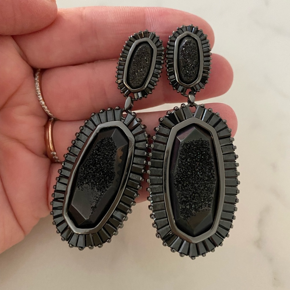 Authentic Kendra Scott Kaki earrings